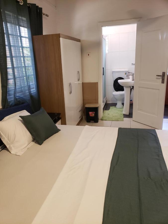 Hgl Guest House Ист-Легон Экстерьер фото
